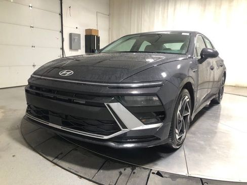 New 2026 Hyundai Sonata SEL image 3