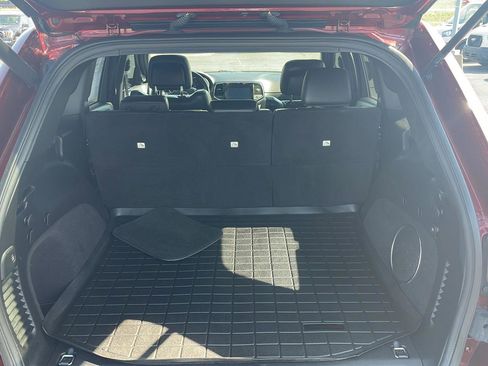 Used 2021 Jeep Grand Cherokee Laredo X image 30