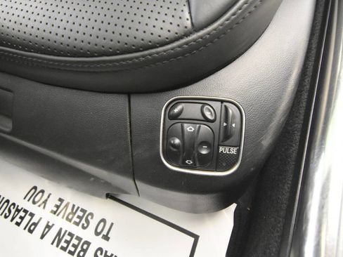 Used 2009 Mercedes-Benz SL 63 AMG image 20