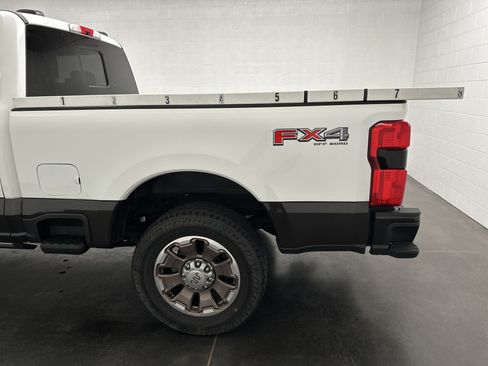 Used 2024 Ford F250 King Ranch AWD/4WD image 8