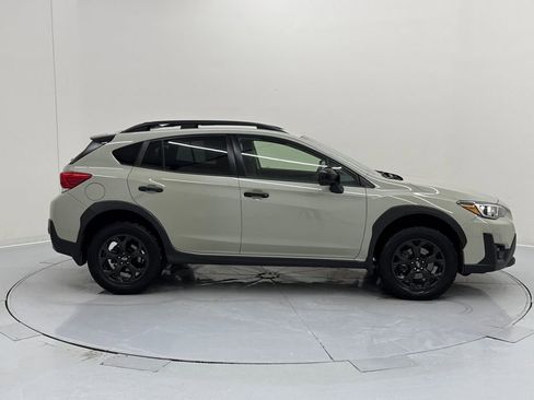 Used 2023 Subaru Crosstrek 2.0i Premium w/ Popular Package #3 image 6