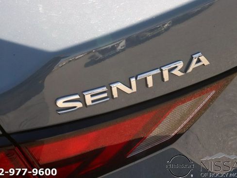 Used 2024 Nissan Sentra SV image 9