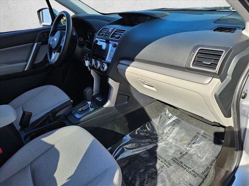 Used 2018 Subaru Forester 2.5i Premium image 21