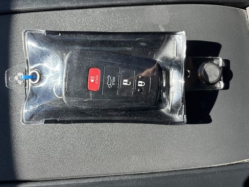 Used 2022 Toyota Highlander Platinum image 36