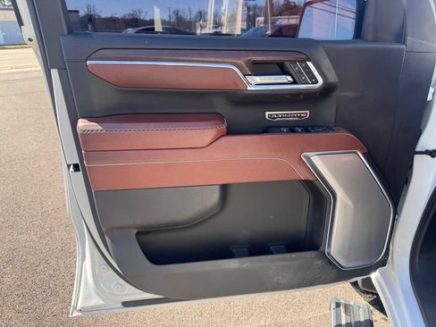 Used 2024 GMC Sierra 1500 Denali Ultimate AWD/4WD image 10