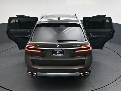 Used 2025 BMW X7 xDrive40i w/ Premium Package AWD/4WD image 46