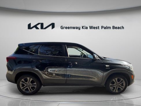 Certified 2023 Kia Seltos LX AWD/4WD image 7