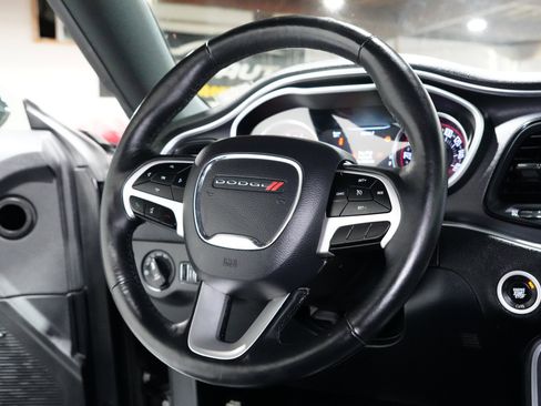 Used 2017 Dodge Challenger SXT Plus image 13