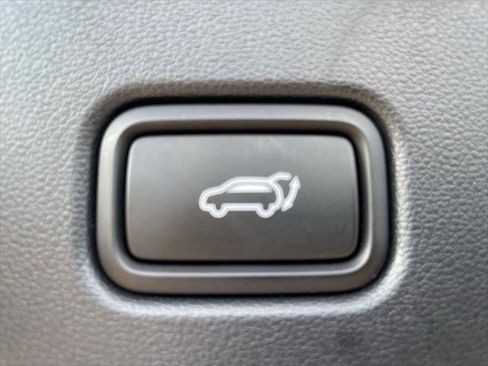 Used 2025 Hyundai Tucson Limited image 42