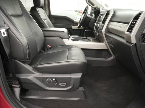 Certified 2019 Ford F250 Lariat w/ Lariat Ultimate Package image 18