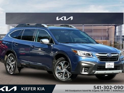 Used 2020 Subaru Outback Touring AWD/4WD image 1