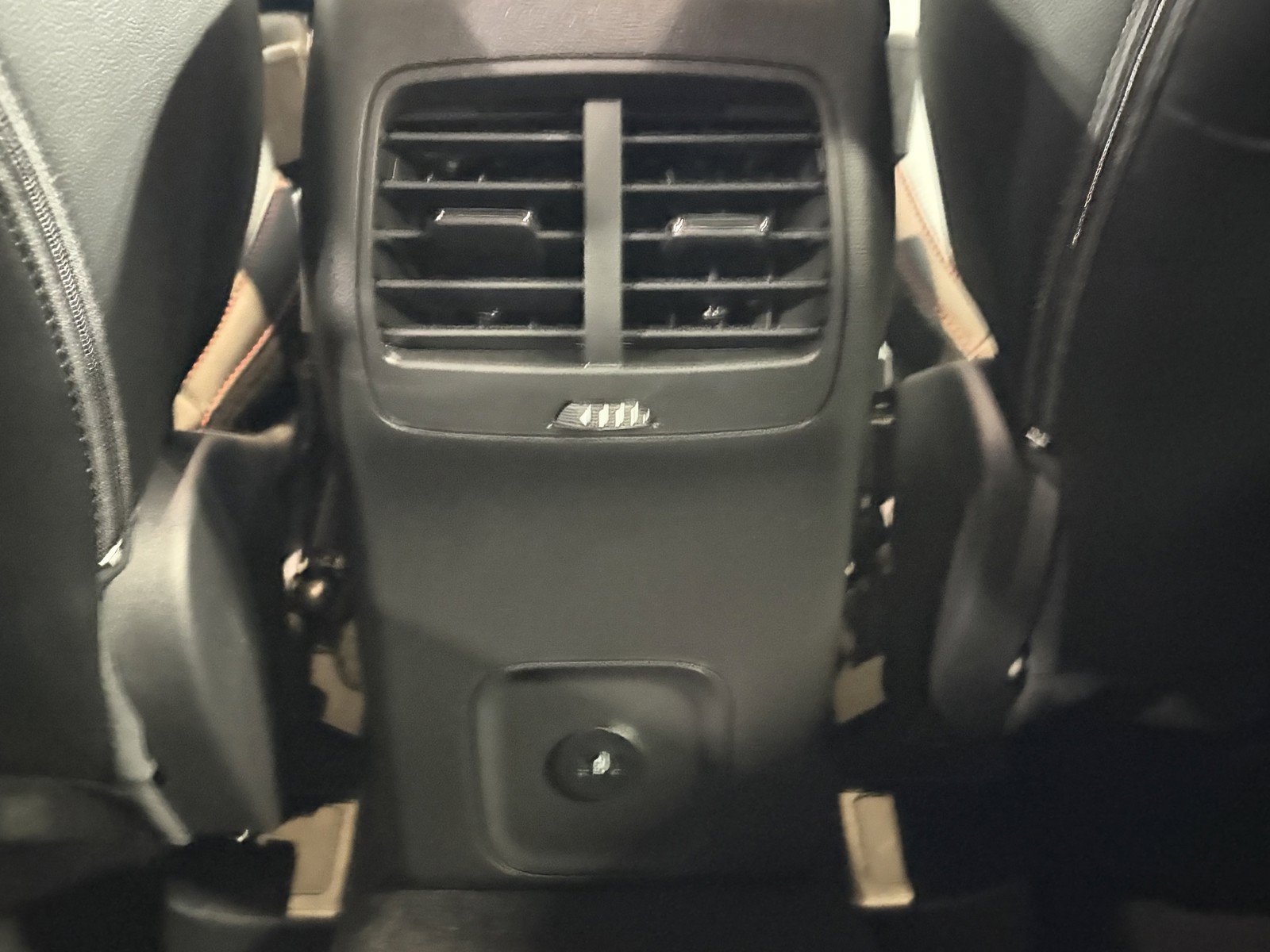 Used 2024 Ford Escape ST-Line Elite w/ Premium Technology Package AWD/4WD image 29