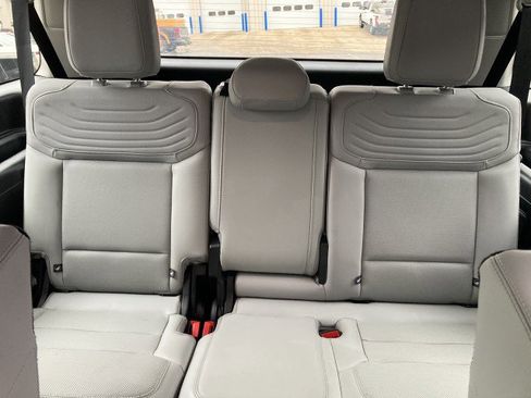 Used 2025 Ford Expedition Max Platinum w/ Platinum Ultimate Package image 11