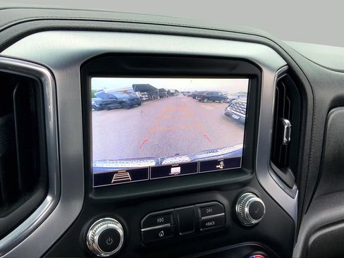 Used 2020 GMC Sierra 1500 SLT RWD image 26