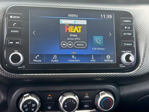 Used 2023 Nissan Kicks SV FWD image 14