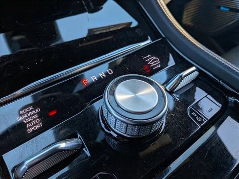 Used 2022 Jeep Grand Cherokee L Summit image 15