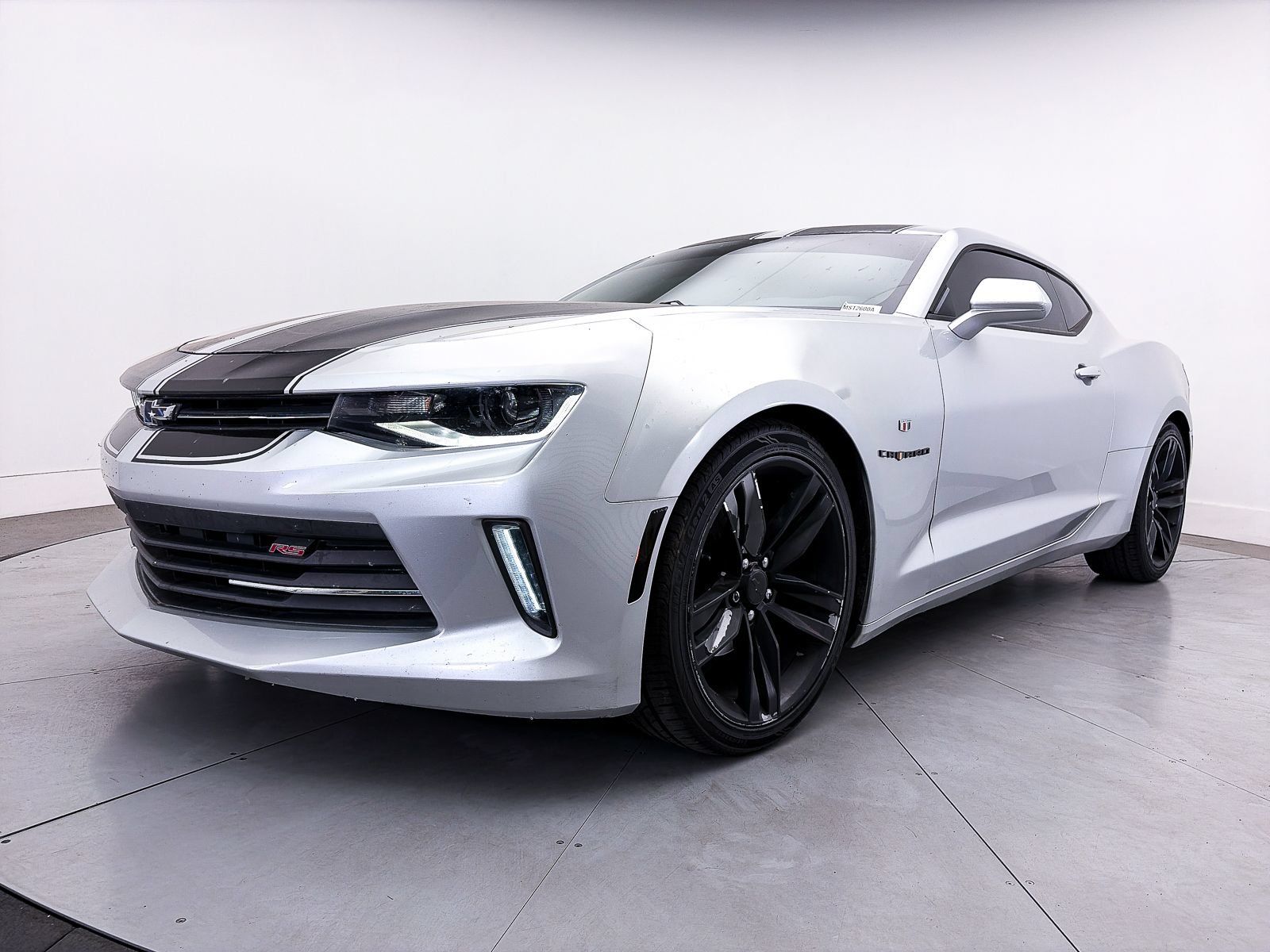 Used 2018 Chevrolet Camaro LT w/ RS Package RWD image 7