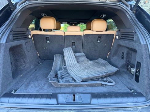 Used 2024 Land Rover Range Rover Sport SE image 18