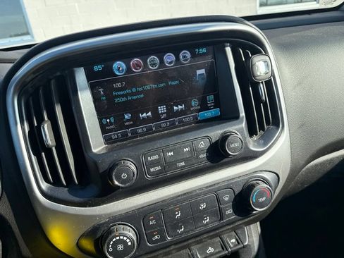 Used 2018 Chevrolet Colorado LT AWD/4WD image 10