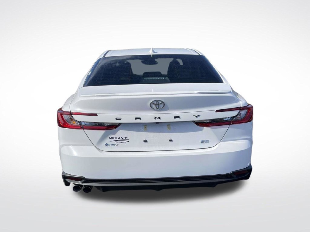 Used 2026 Toyota Camry SE w/ Convenience Package FWD image 5