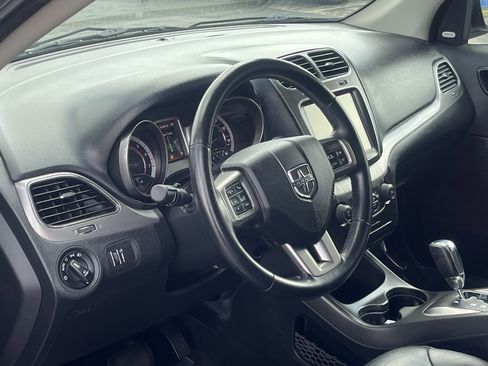 Used 2020 Dodge Journey Crossroad w/ Popular Equipment Group FWD image 14