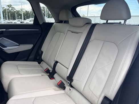 Used 2022 Audi Q3 2.0T Premium Plus AWD/4WD image 30