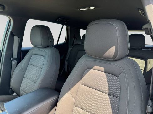Used 2025 Chevrolet Equinox LT FWD image 18