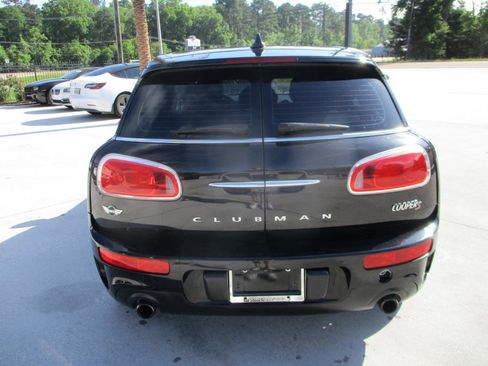 Used 2017 MINI Cooper Clubman S image 29