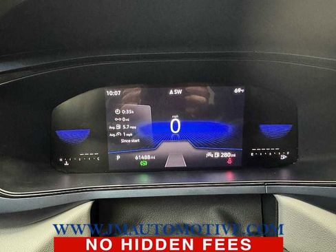 Used 2024 Volkswagen Taos SE FWD image 12