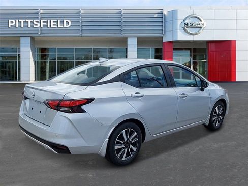 New 2025 Nissan Versa SV image 3