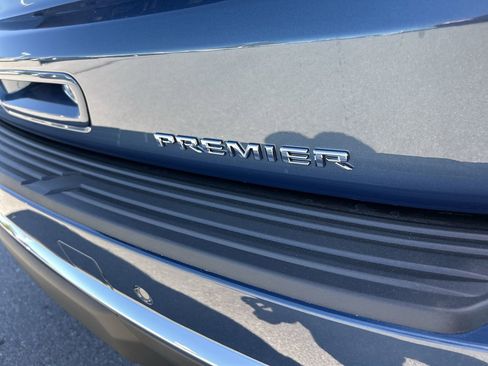 New 2026 Chevrolet Suburban Premier AWD/4WD image 10