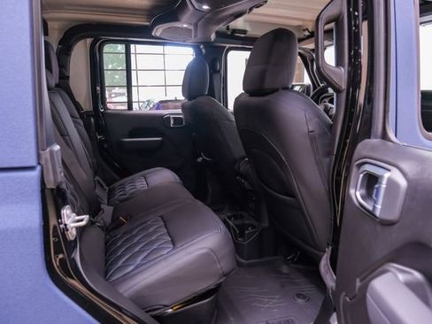 Used 2025 Jeep Gladiator Sport AWD/4WD image 84