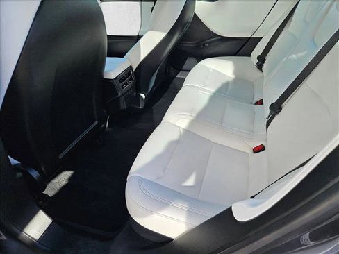 Used 2020 Tesla Model S Long Range image 16