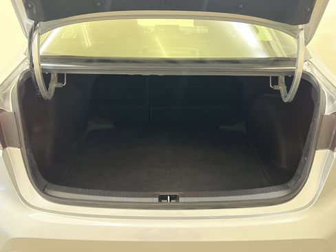 Used 2023 Toyota Corolla LE image 24