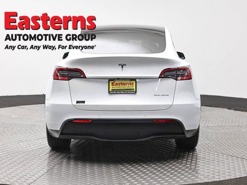 Used 2021 Tesla Model Y Long Range AWD/4WD image 6