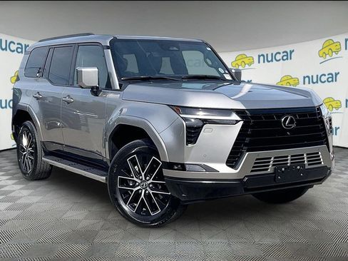 Used 2024 Lexus GX 550 w/ Accessory Package (2T) AWD/4WD image 1