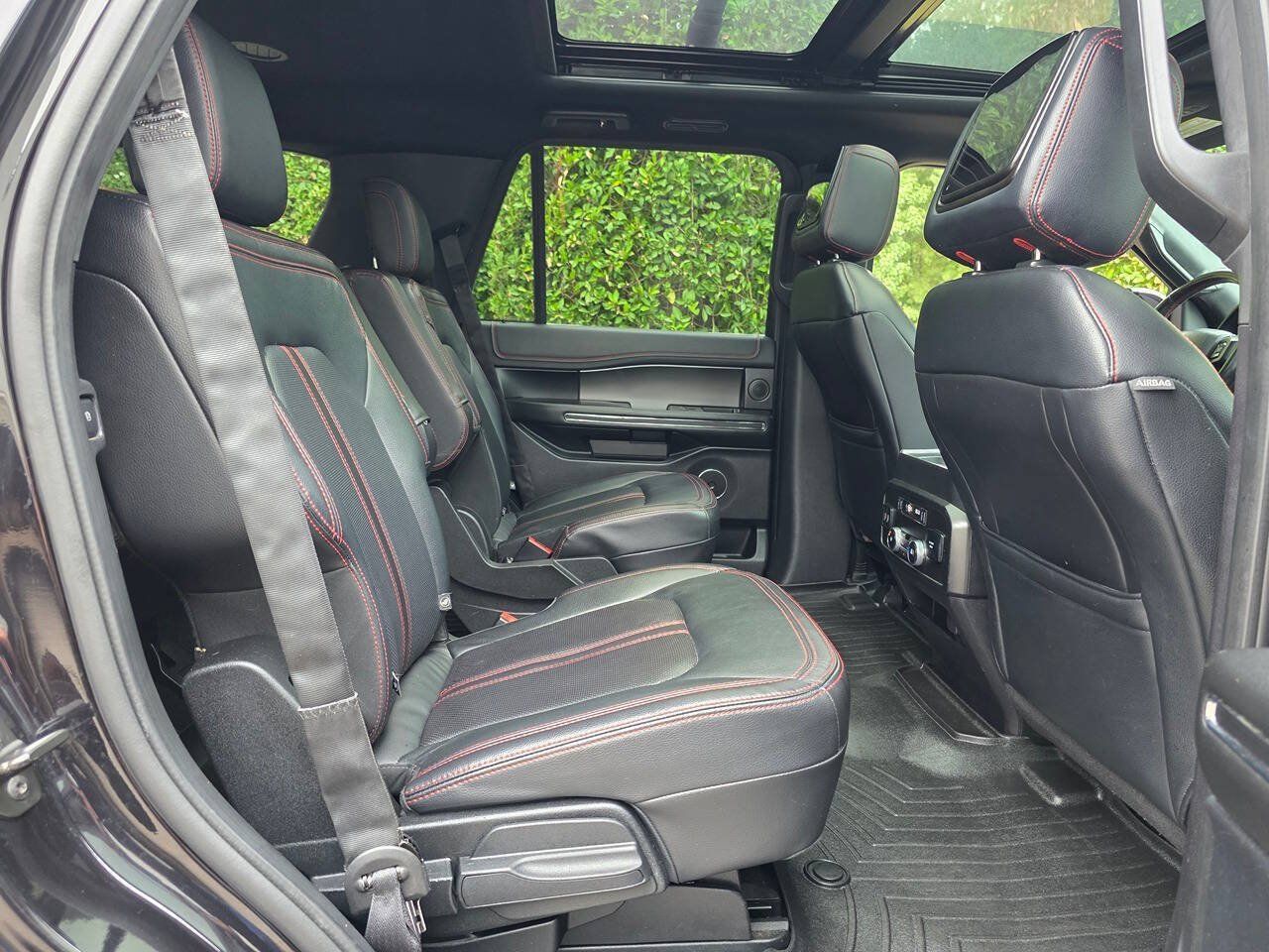 Used 2019 Ford Expedition Limited w/ Equipment Group 303A AWD/4WD image 42