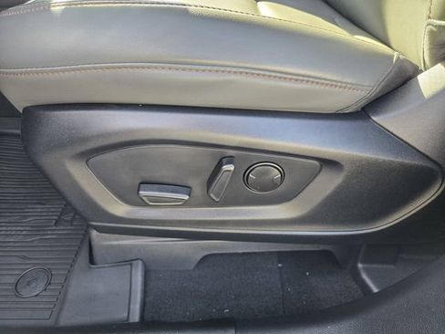 Used 2026 Ford Explorer Active w/ Active Comfort Package RWD image 31