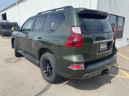 Used 2022 Lexus GX 460 w/ Black Line Special Edition AWD/4WD image 3