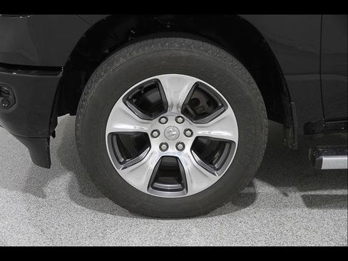 Used 2024 RAM 1500 Laramie AWD/4WD image 23