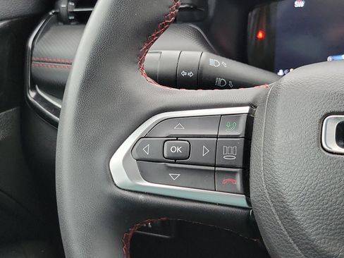 Used 2024 Jeep Compass Trailhawk w/ Trailhawk Elite Group image 12