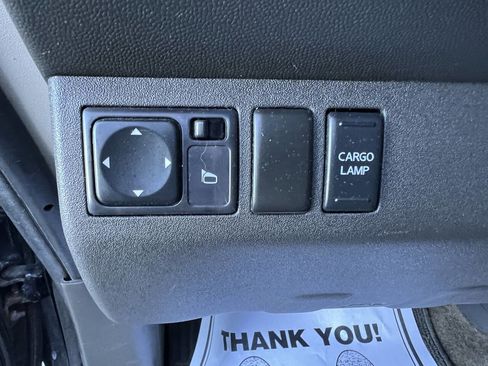 Used 2011 Suzuki Equator Sport image 11