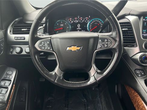Used 2020 Chevrolet Tahoe Premier AWD/4WD image 11