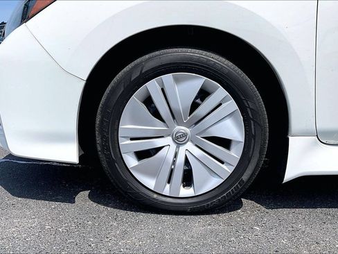 Used 2025 Nissan Leaf S FWD image 2