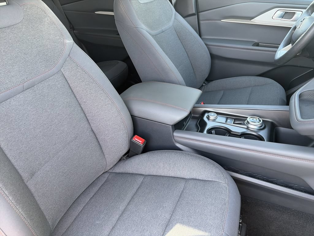 New 2026 Ford Explorer Active RWD image 33