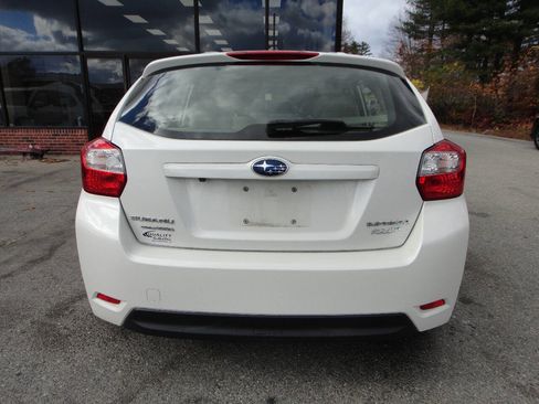 Used 2016 Subaru Impreza 2.0i Premium image 5