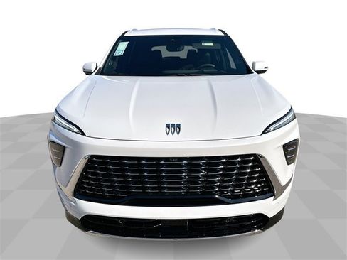 New 2026 Buick Enclave Avenir w/ Super Cruise Package image 3