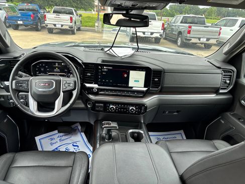 Used 2023 GMC Sierra 1500 SLT w/ SLT Premium Plus Package image 13