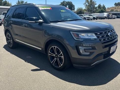 Used 2016 Ford Explorer XLT w/ Equipment Group 202A FWD image 1