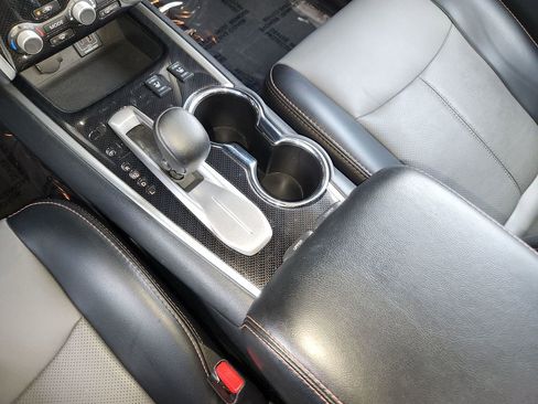 Used 2020 Nissan Pathfinder SL image 25